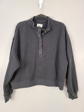 American Eagle Cropped Cowl Mock Neck Button-front Pullover Gray-Black Sweater